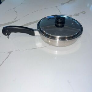 SaladMaster 9” Stainless Steel 18-8 Tri Clad Pan W/ Lid